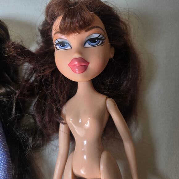 Bratz Dana Doll Bundle - 3 Dolls Total - Style It, Ice Champions + 1 - Picture 4 of 5